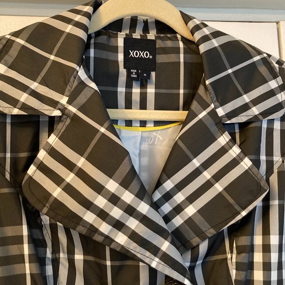 XOXO Lightweight Plaid Raincoat Size M - Picture 3 of 3